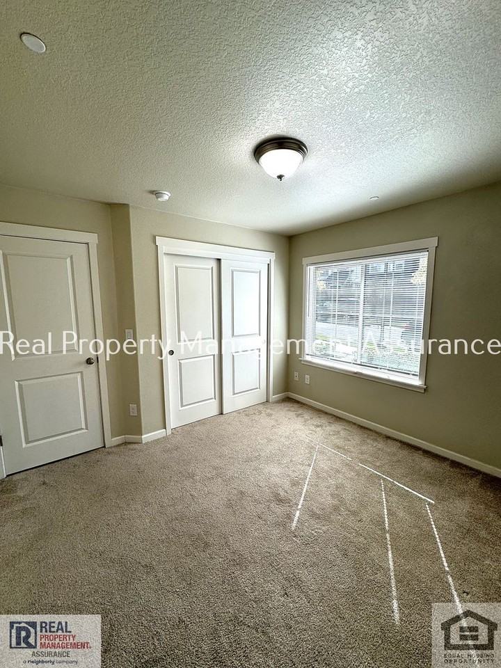 13731 Sw Silent Fox Ter - Photo 2 of 19