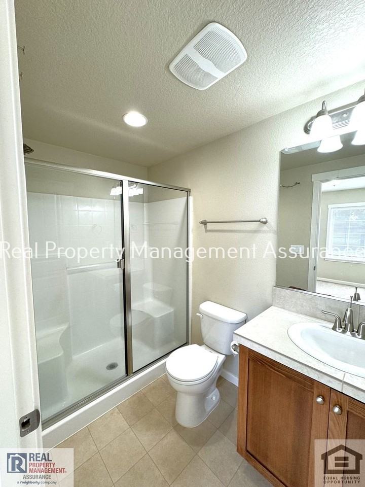 13731 Sw Silent Fox Ter - Photo 3 of 19