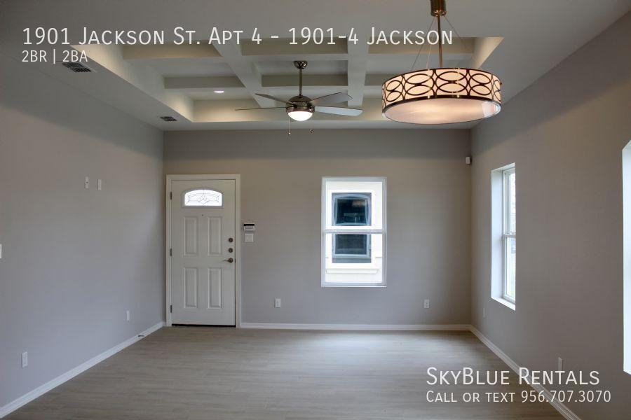 1901 Jackson St Apt 4 - Photo 4 of 12