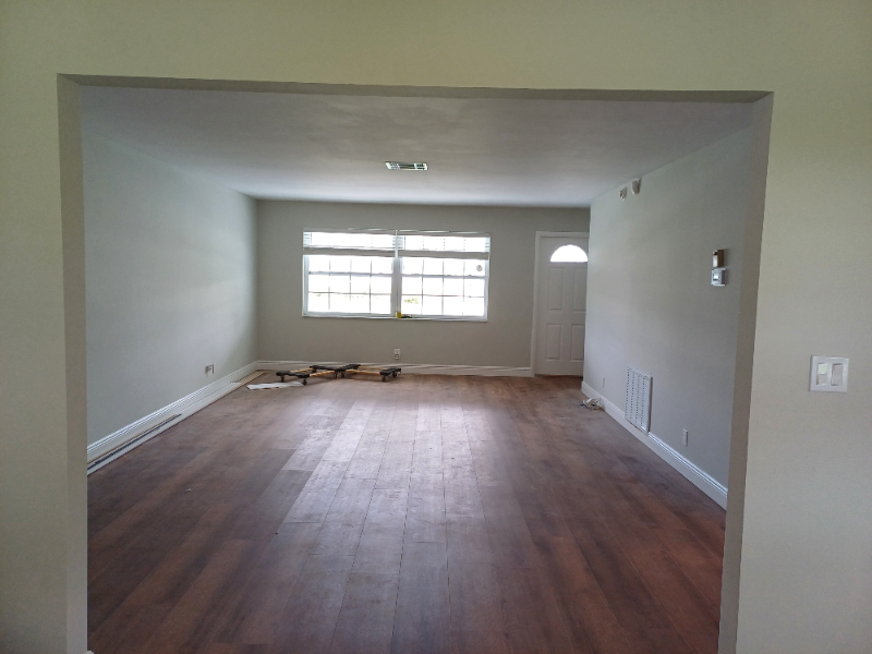 903 Sw 6th Ave - Photo 3 of 16