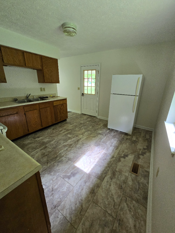 382 Pleasant Vly - Photo 3 of 20