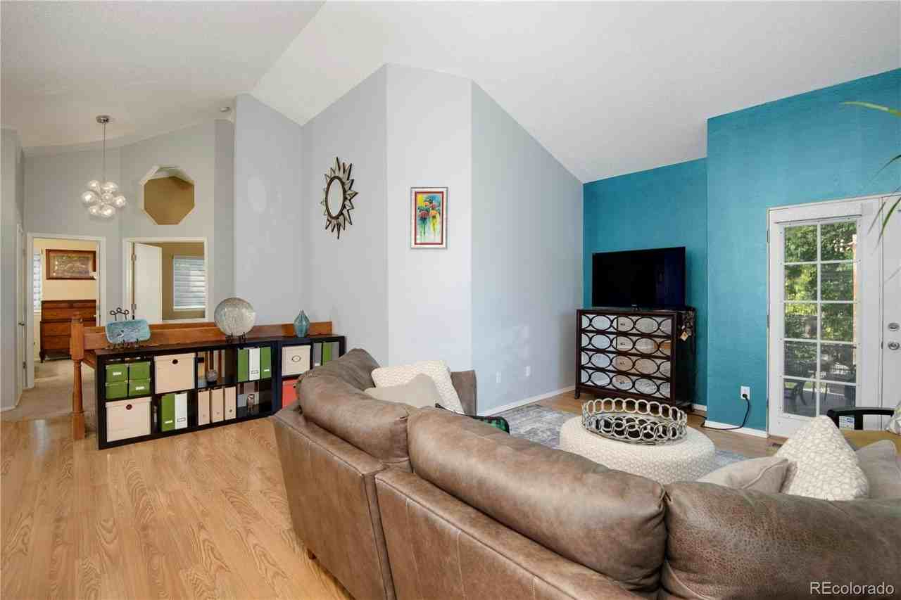 10548 Kipling Place - Photo 5 of 18