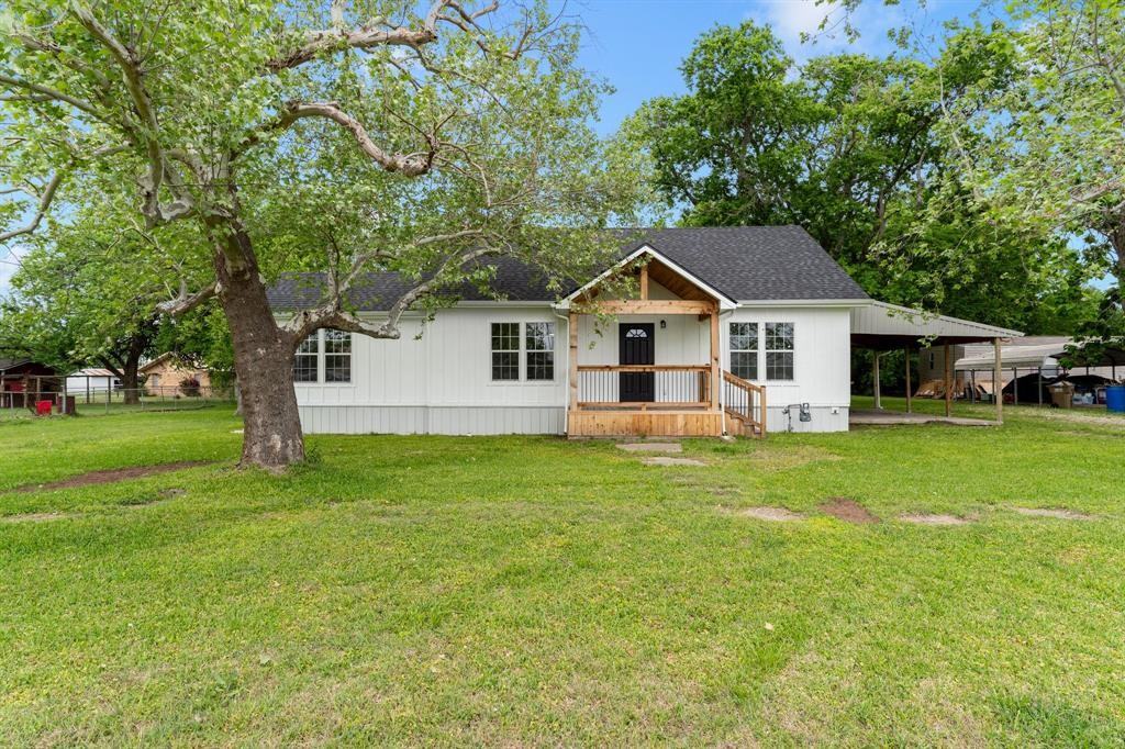 304 Church St - Photo 2 of 34