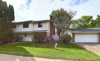 featured image of 9343 Ranchview Ln N