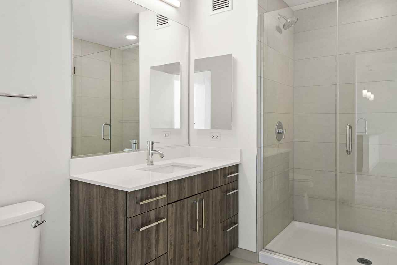 808 S Michigan Ave - Photo 5 of 23