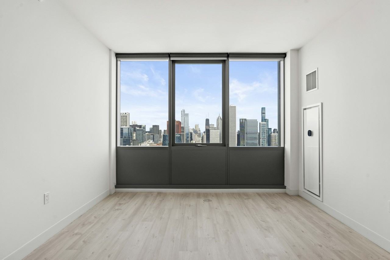 808 S Michigan Ave #1-1 - Photo 7 of 22