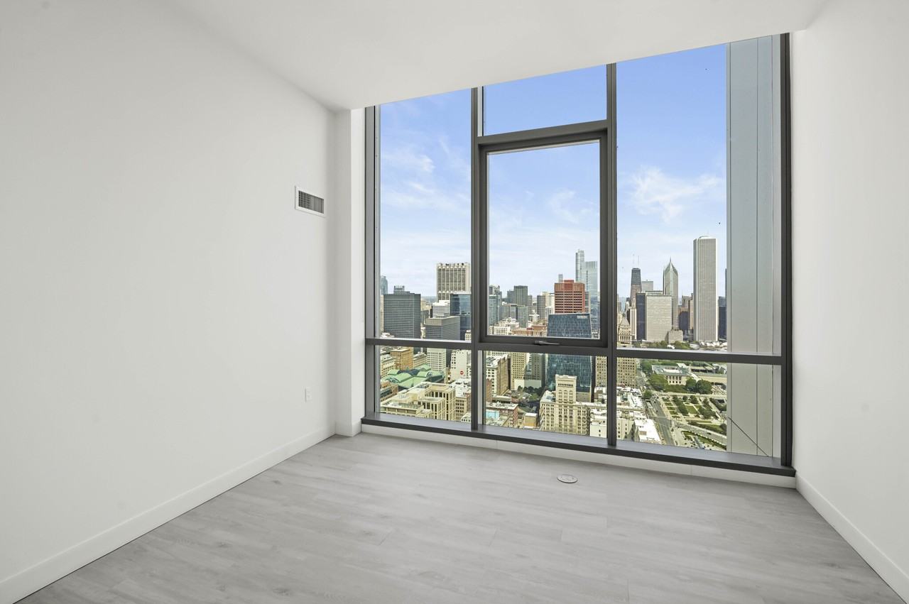 808 S Michigan Ave #2-2 - Photo 4 of 24