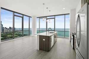 featured image of 808 S Michigan Ave #3-2