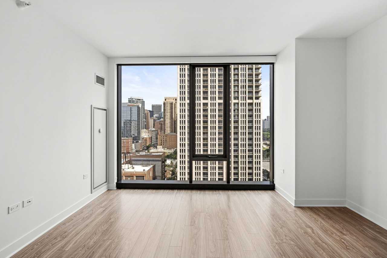 1326 S Michigan Ave #2-2 - Photo 6 of 30