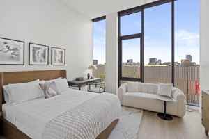 featured image of 1101 W Van Buren St