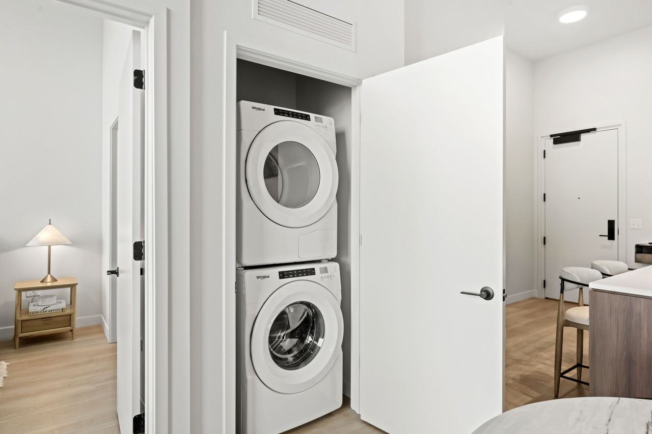 1101 W Van Buren St #1-1 - Photo 7 of 18