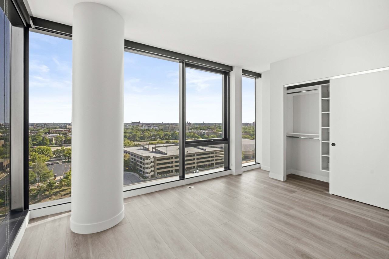 1101 W Van Buren St #2-2PH - Photo 2 of 27