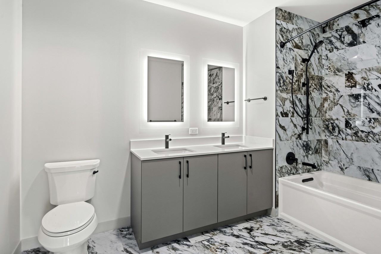 1101 W Van Buren St #3-2-5PH - Photo 5 of 34