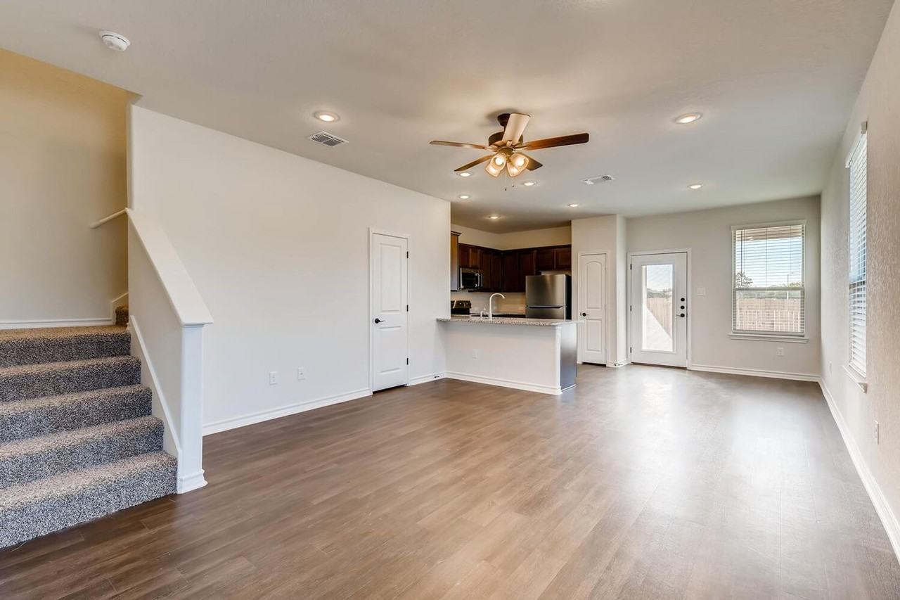 10343 Lynwood Branch - Photo 2 of 21