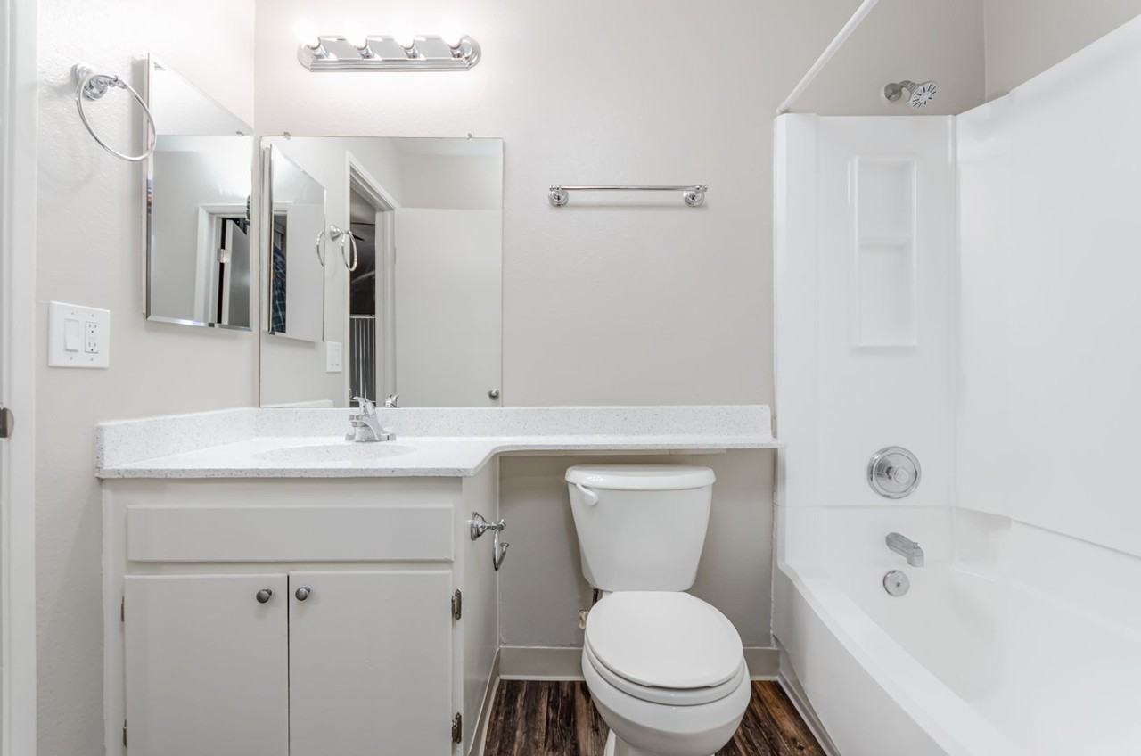 Welcome home to Lake View Park! - Photo 6 of 50