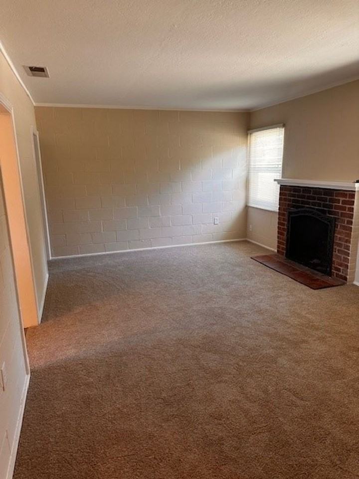 1040 Riverton Dr - Photo 2 of 16