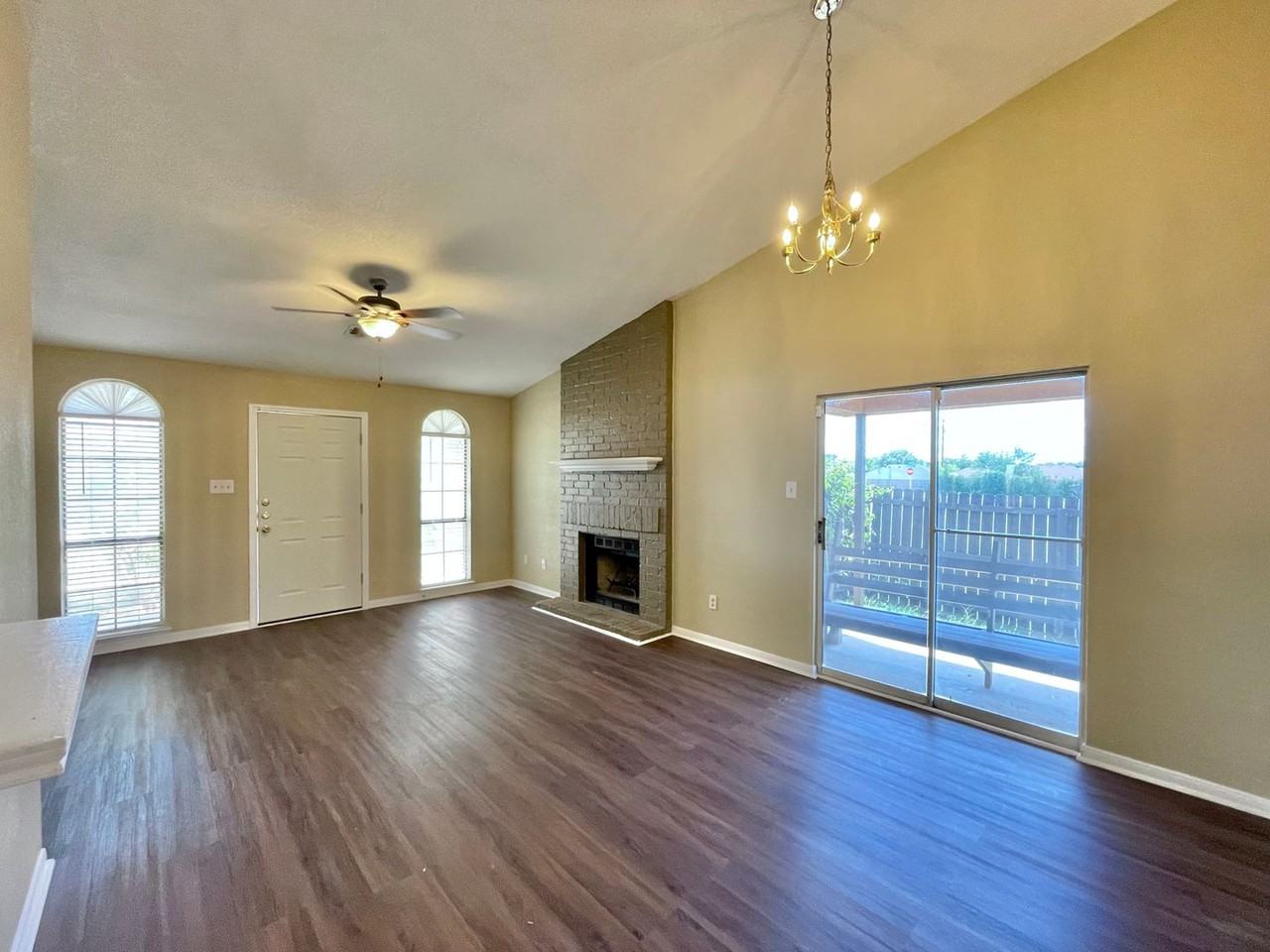 1507 Westway Dr - Photo 5 of 19