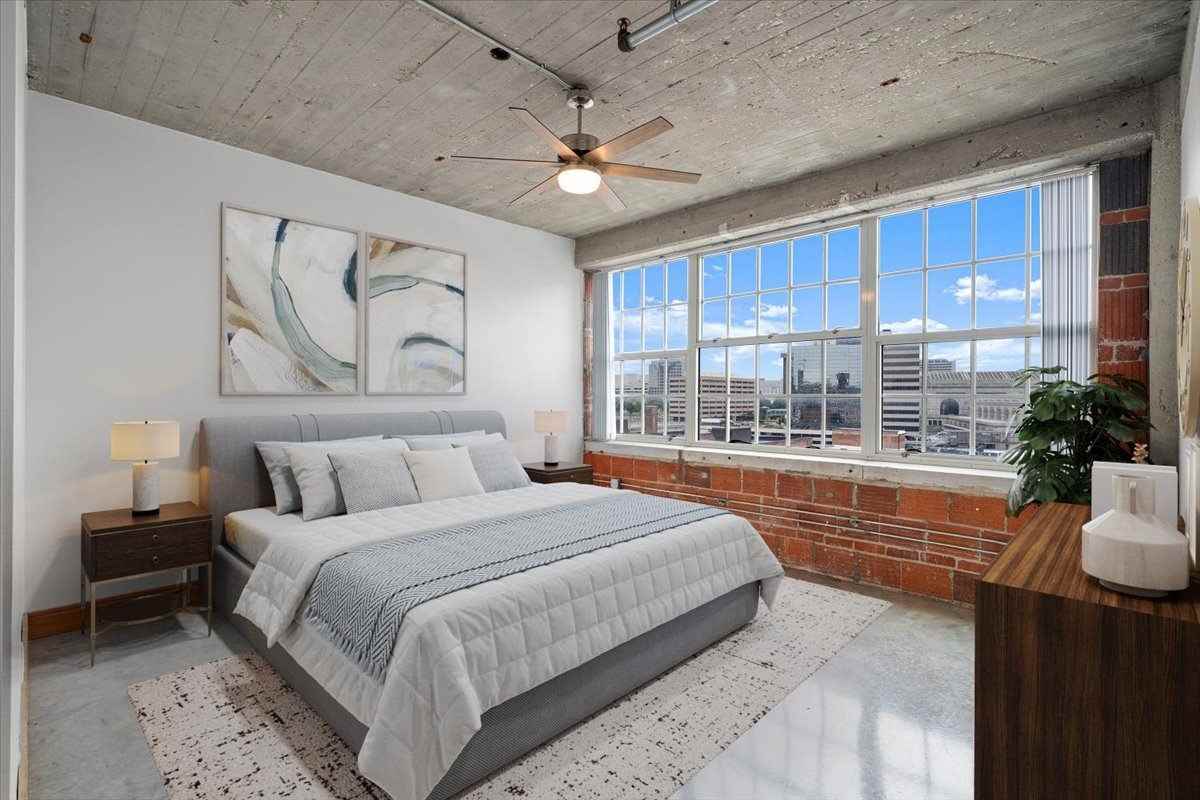 Piper Lofts at Crossroads Apartments - Photo 4 of 18