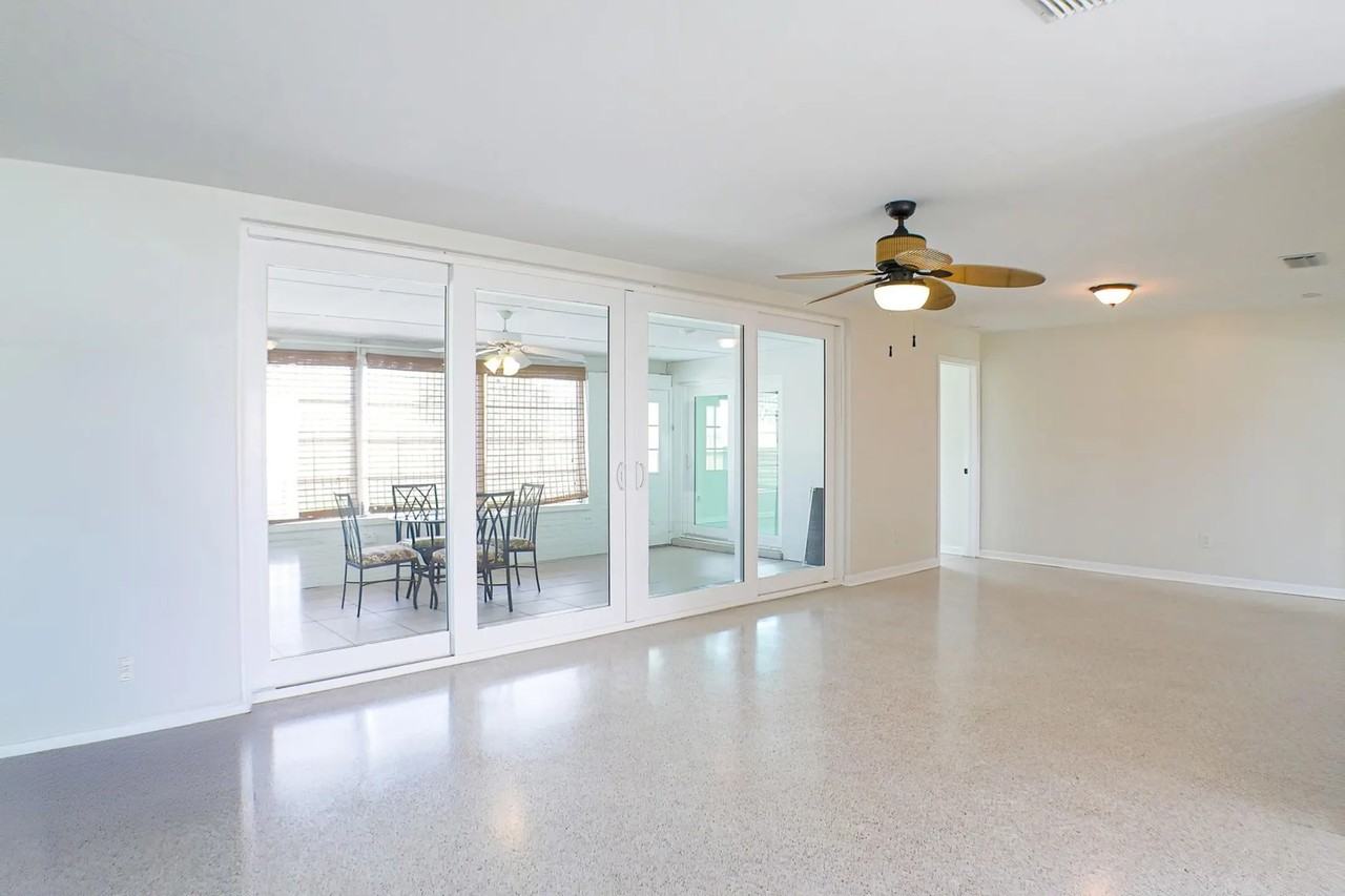 4411 Se 14th Pl - Photo 3 of 19