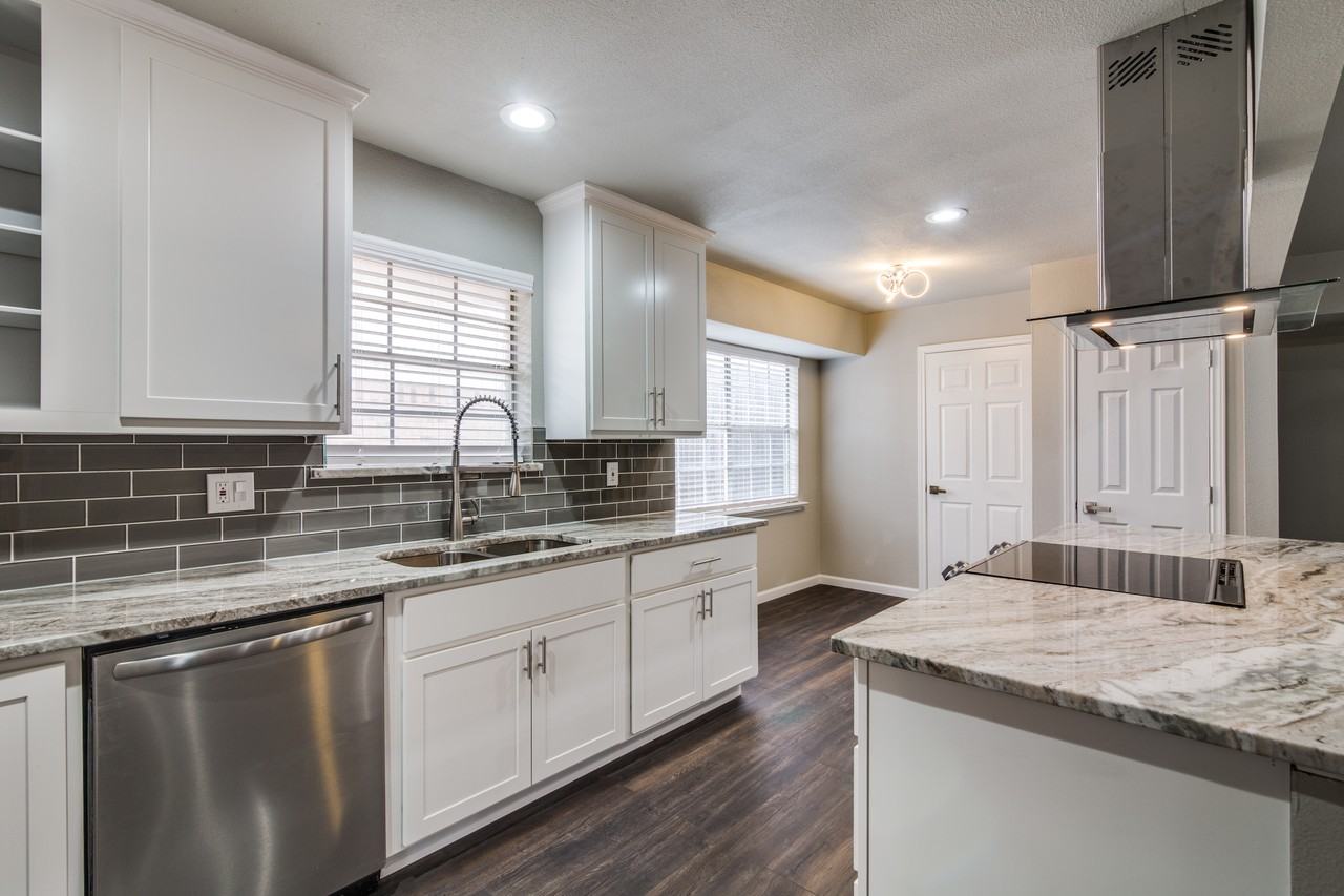 3817 Bachman Blvd - Photo 2 of 10