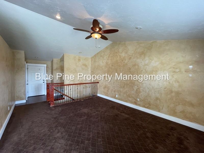 3930 E Vision Dr - Photo 4 of 25