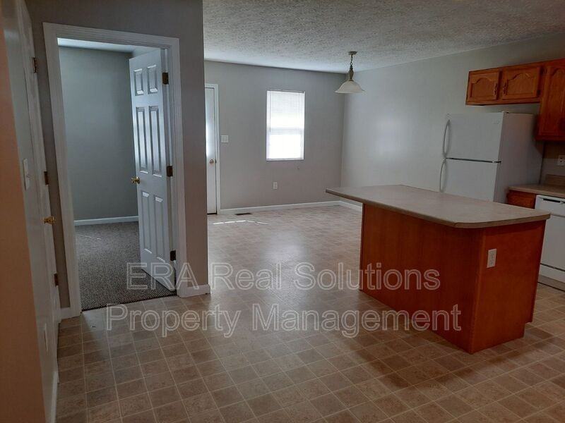 1060 N West St - Photo 2 of 17