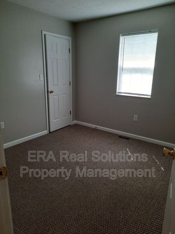 1060 N West St - Photo 3 of 17