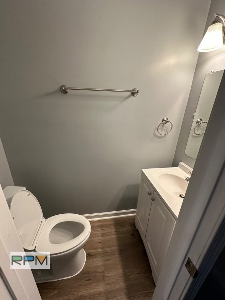 26 N Clinton St - Photo 3 of 12