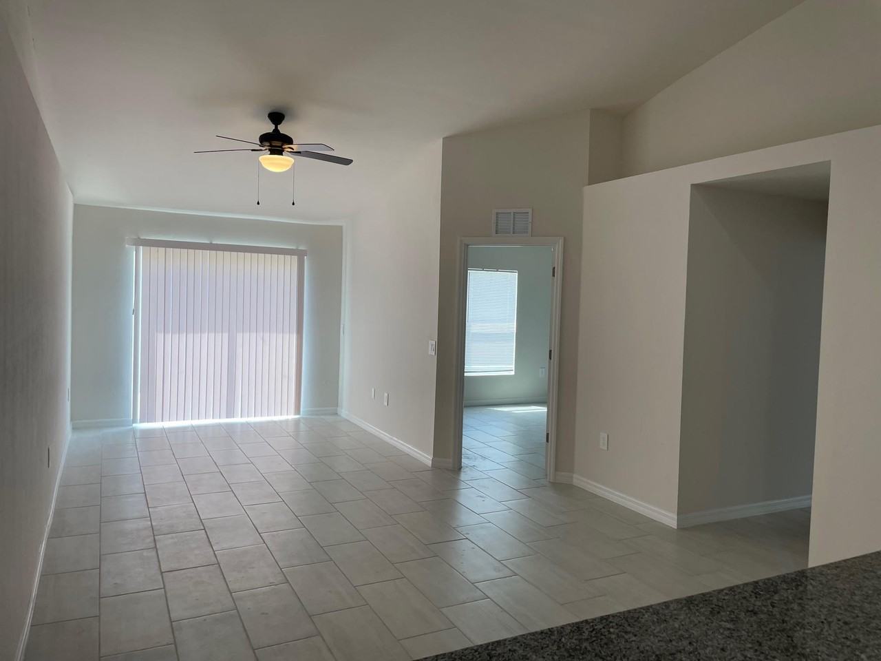 4414 Sw 8th Ct - Photo 3 of 8