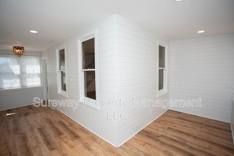 203 Albany Ave - Photo 3 of 45