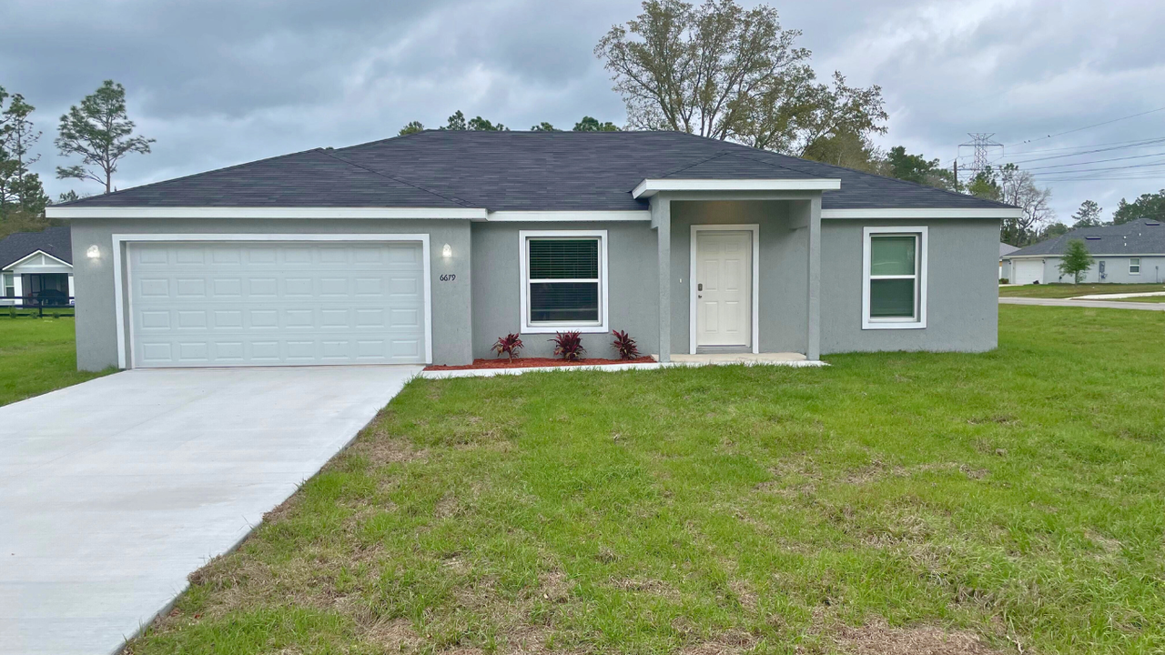 2841 W Xenox Dr - Photo 2 of 16