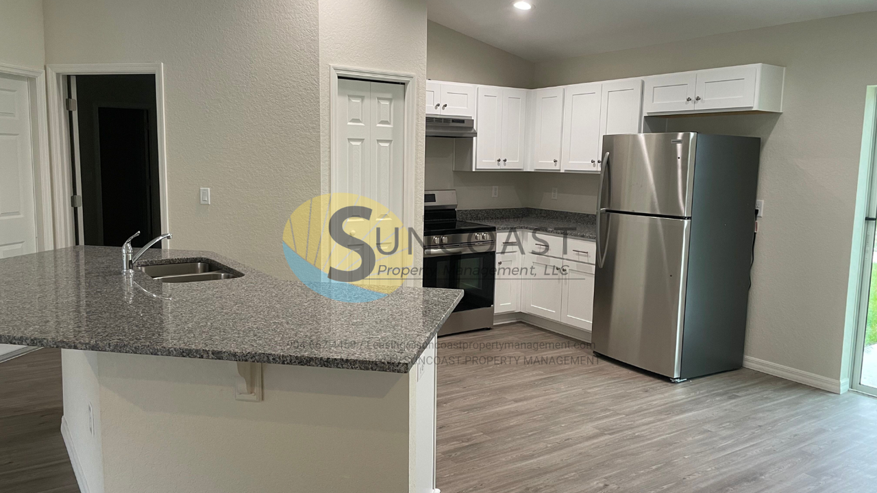2841 W Xenox Dr - Photo 3 of 16