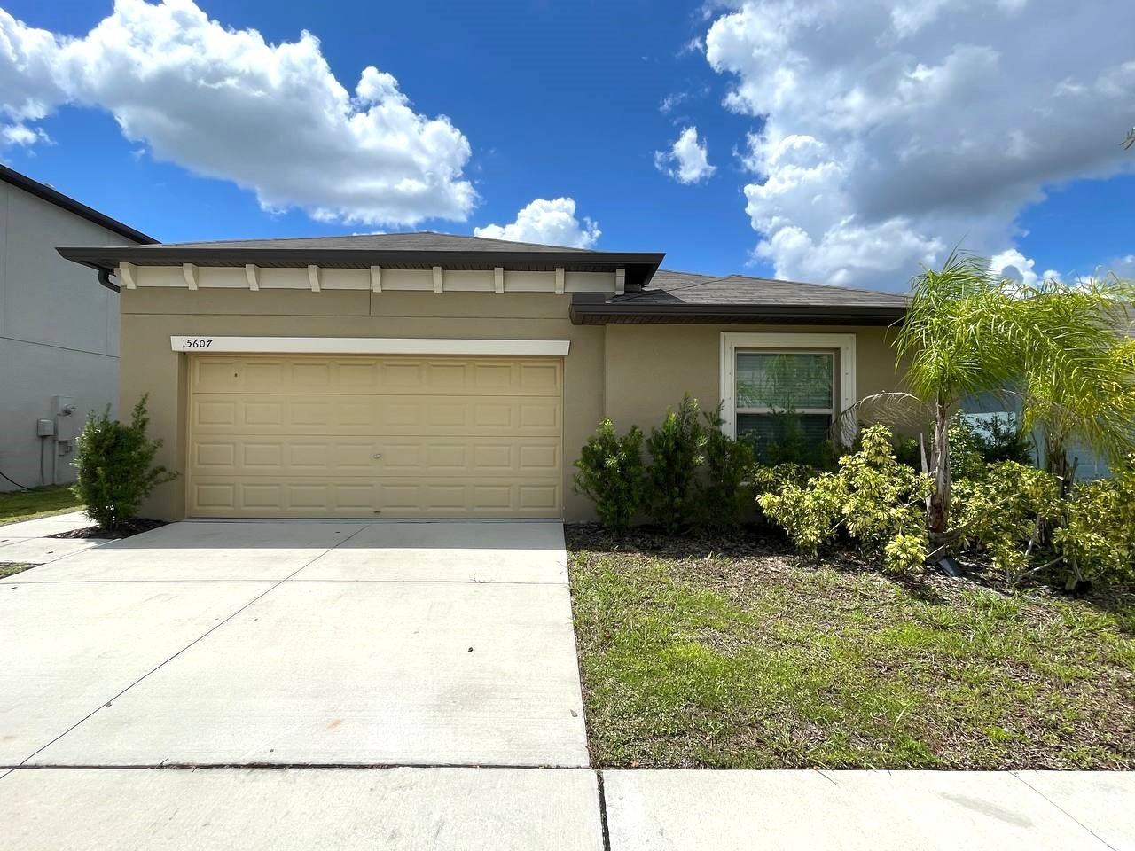 15607 Charr Island St - Photo 3 of 32