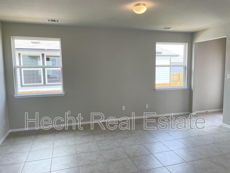 196 Fabion St - Photo 7 of 39