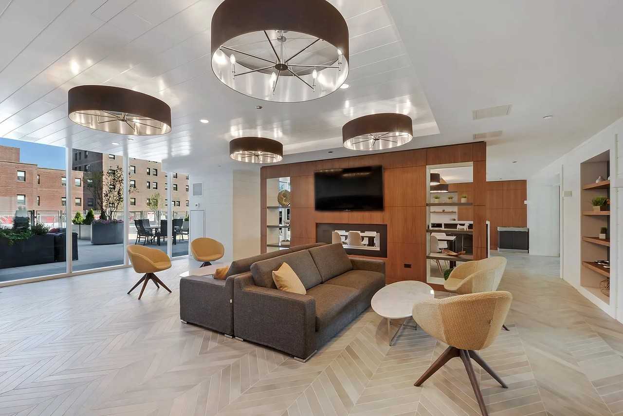 S Michigan Ave #1419 - Photo 7 of 19