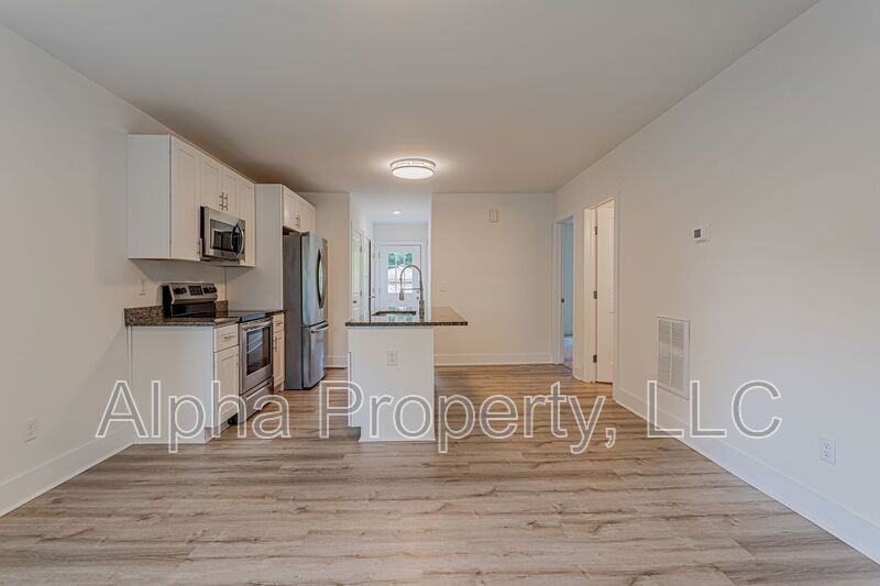 36 Jamison St - Photo 2 of 19