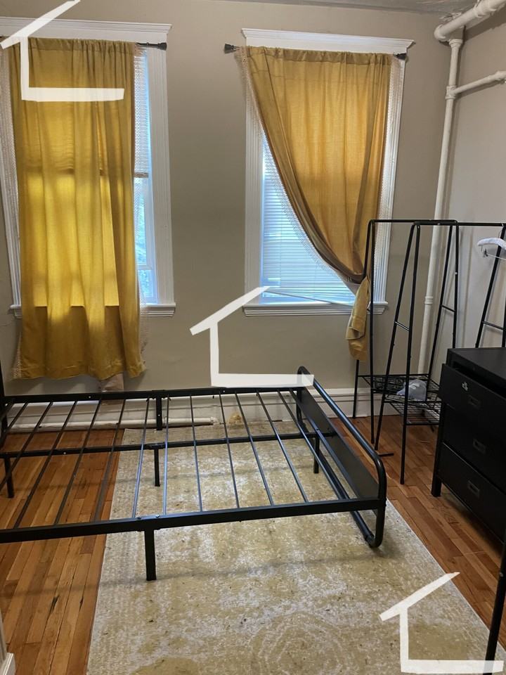 32 Sidlaw Rd #1 - Photo 3 of 16