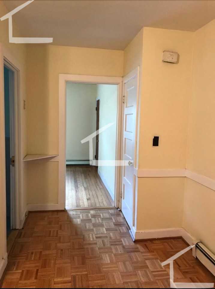 20 Shanley St #1R - Photo 5 of 5