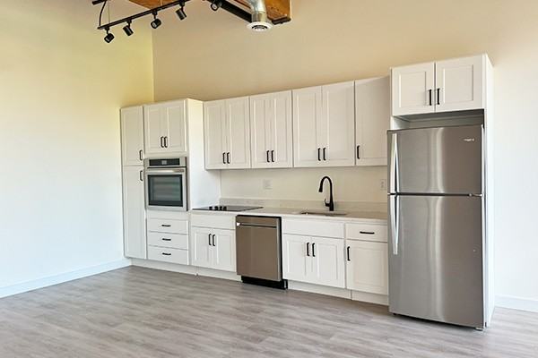 120 Water St #120-3501 - Photo 2 of 10