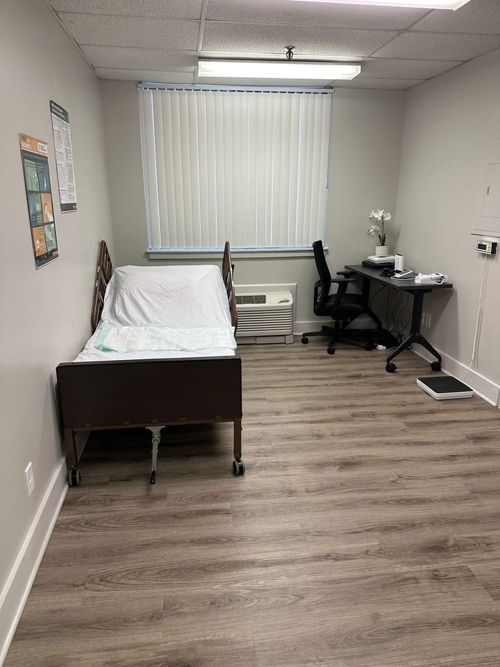 Charles Towers - Photo 2 of 11