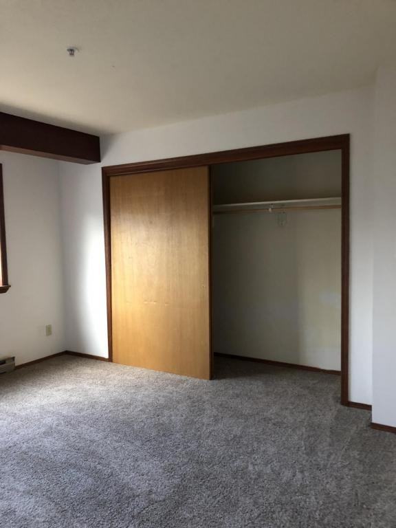 1255 Florida Rd - Photo 3 of 11