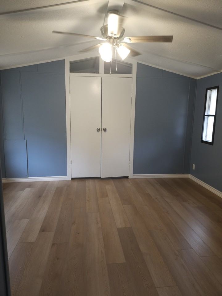 151 Linda Lee Xing - Photo 2 of 22