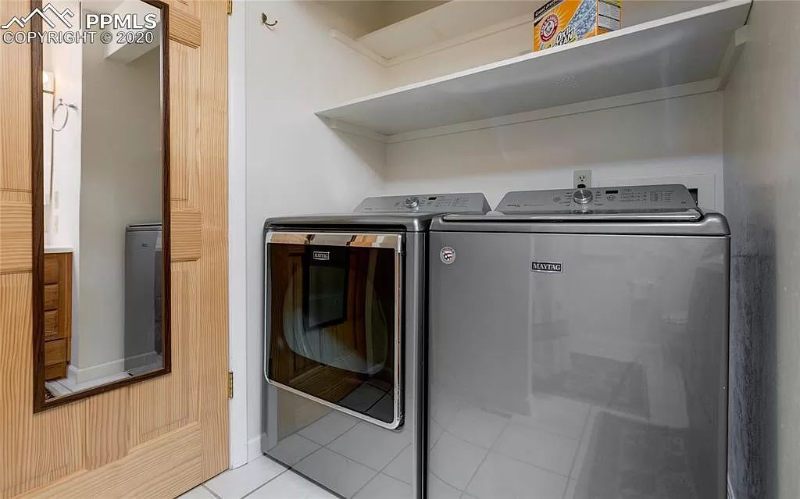 5365 Silver Spur Avenue - Photo 7 of 20