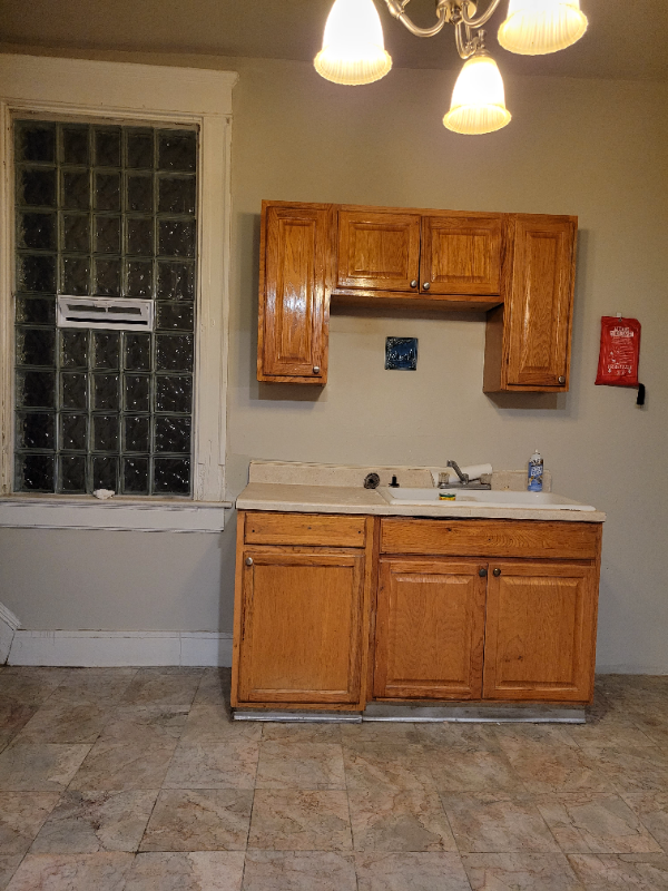 907 Lexington Ave #A - Photo 7 of 29