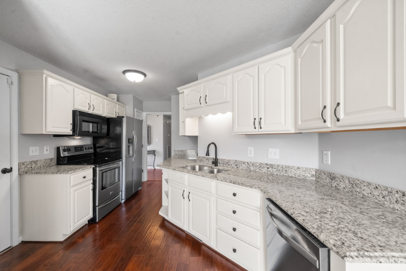 1173 Anthony Ct - Photo 7 of 20