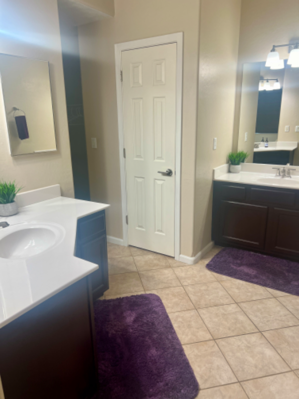 3731 East Mitchell Drive - Photo 2 of 17