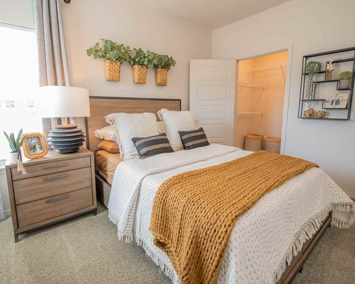 24Hundred Apartments - Photo 7 of 22