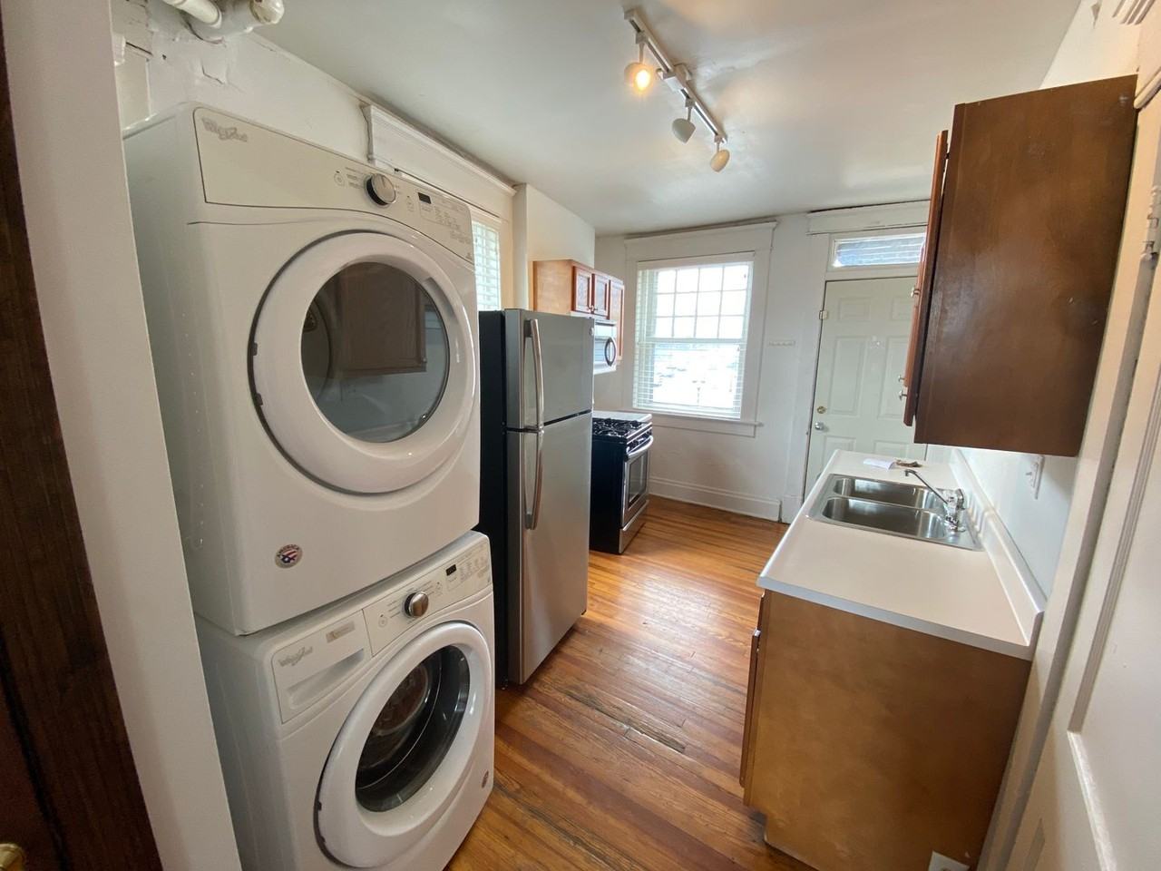 E Norwich Ave 4-16 SSR - Photo 2 of 21