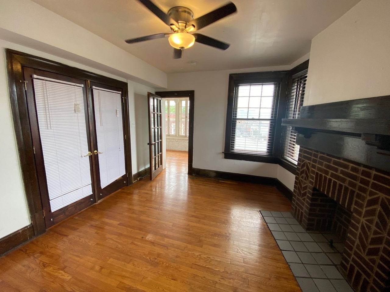 E Norwich Ave 4-16 SSR - Photo 5 of 21