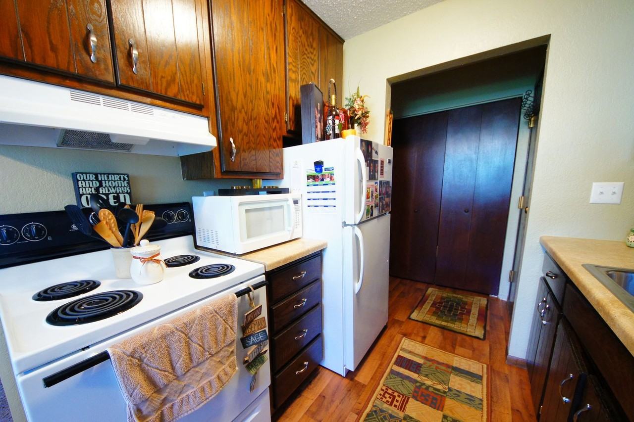 Sandwood Apartments - Photo 5 of 12